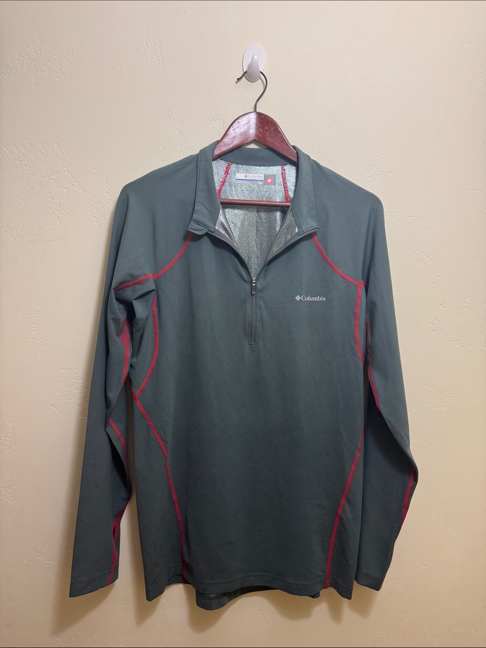 Columbia Men's Slate Gray Quarter-Zip Pullover with Red Stitching